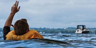 cold_water_overboard-400